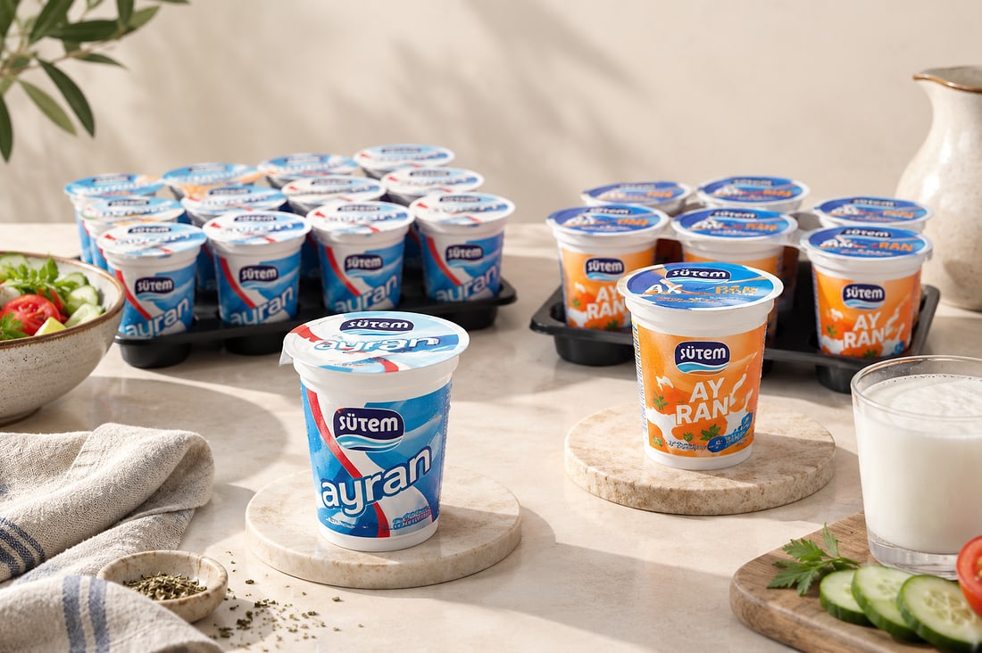 SÜTEM ayran bardakları, ayran koli tepsileri ve bardakta ayran